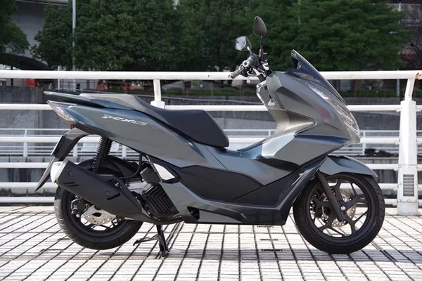 Honda PCX 160 scooter rental in Pattaya - 160cc scooter