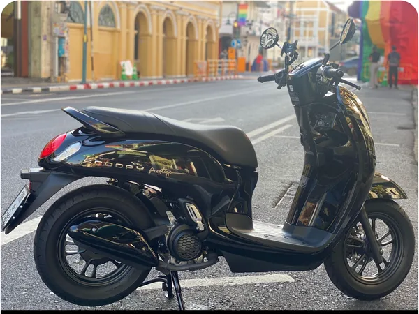 Honda Scoopy 110 scooter rental in Pattaya - 110cc scooter