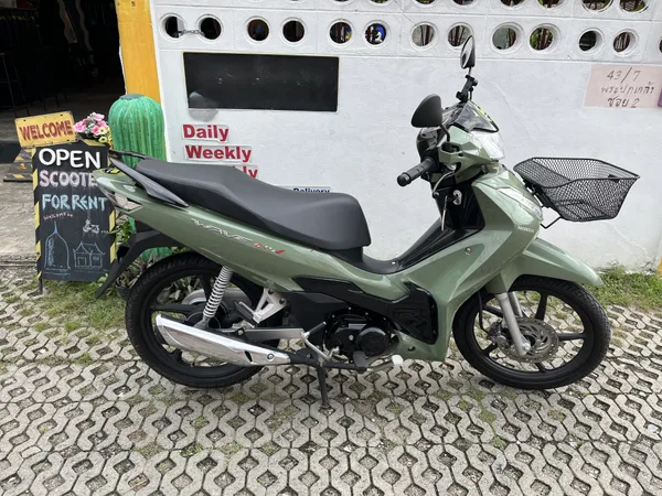 Honda Wave 110 scooter rental in Pattaya - 110cc motorbike